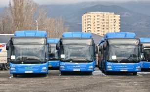 В город Тбилиси завезли новые автобусы 